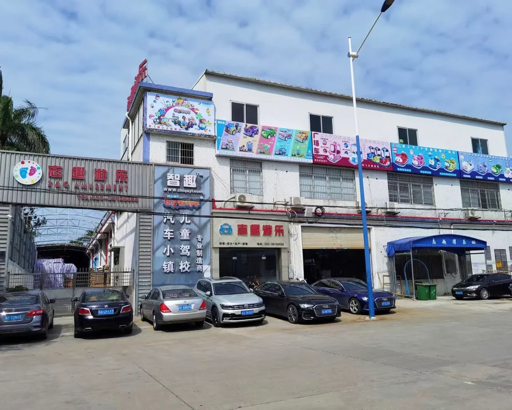 Card-operated bumper cars wholesale supplier with interactive lighting system